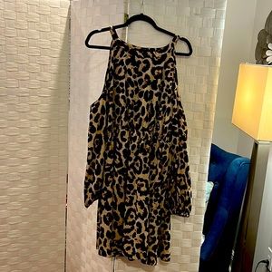 Leopard print dress with cold shoulder, long sleeve